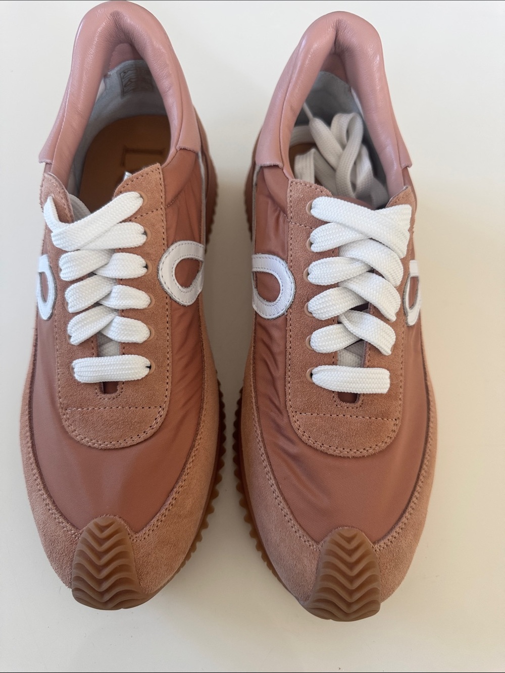 LOEWE Flow Runner Powder 
Winter 2023
Size 39